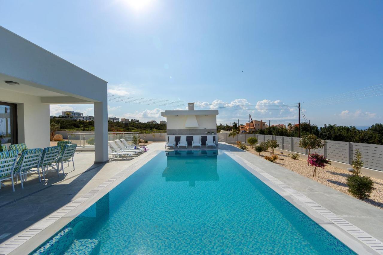 Villa Pleiades Paphos Exterior photo