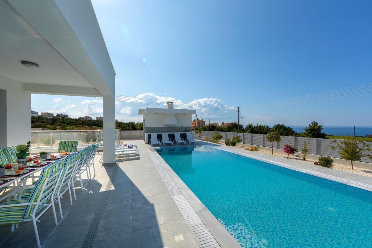 Villa Pleiades Paphos Exterior photo