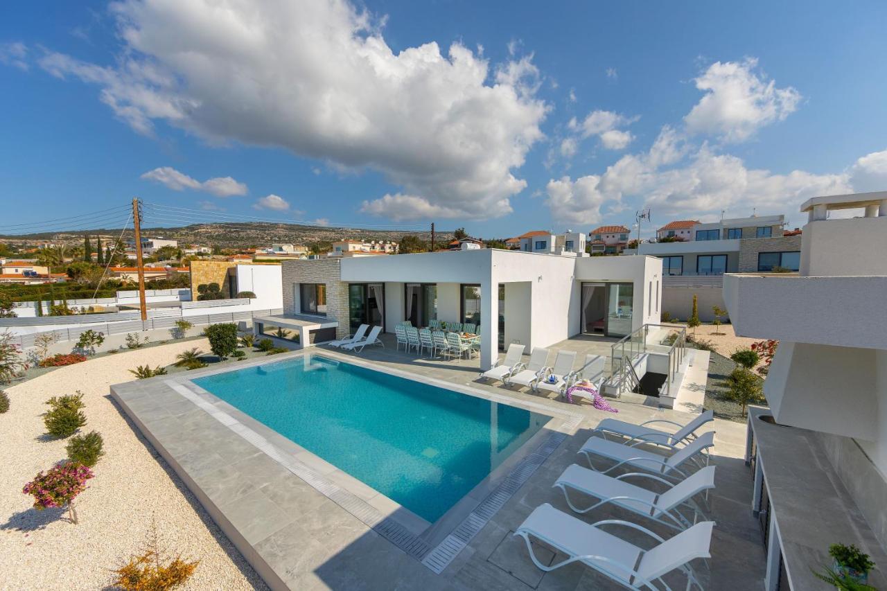 Villa Pleiades Paphos Exterior photo